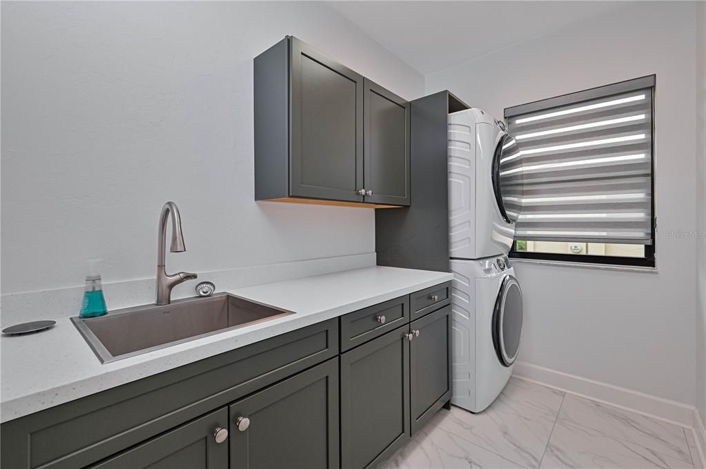 : $1,125,000 (3 beds, 2 baths, 2425 Square Feet)