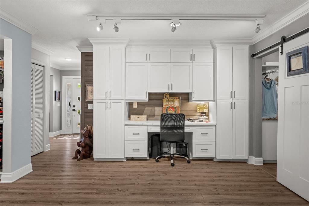 Activo con contrato: $555,000 (3 camas, 2 baños, 2041 Pies cuadrados)