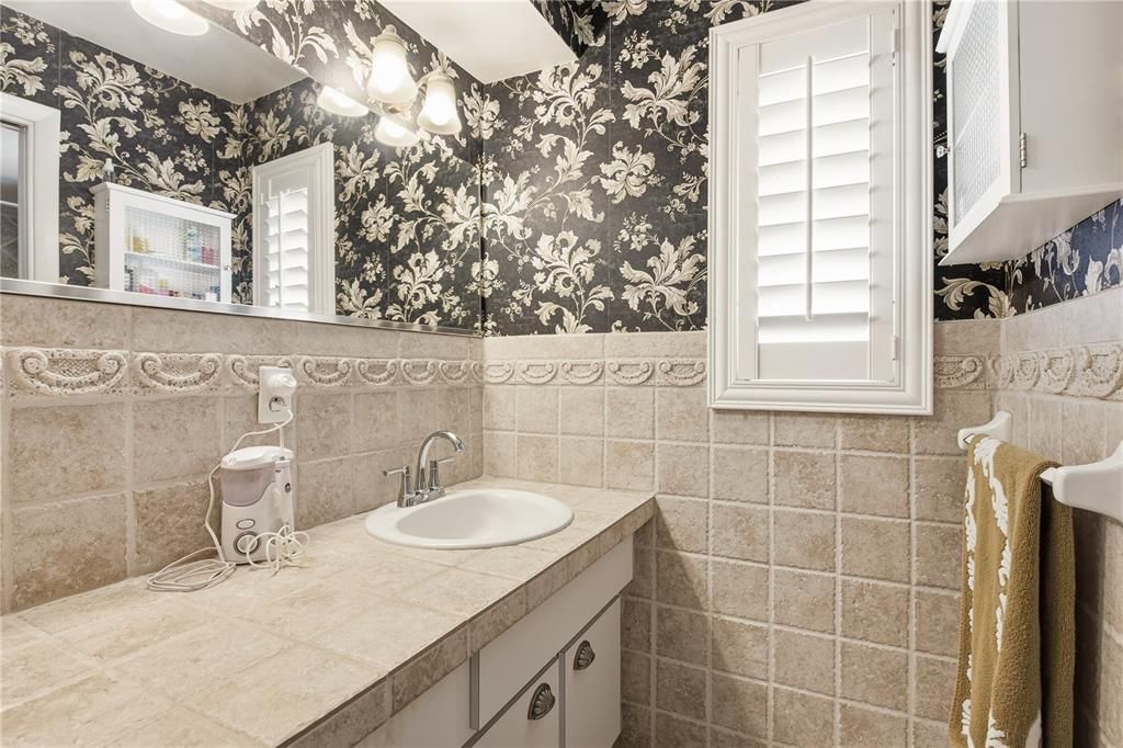 For Sale: $525,000 (3 beds, 2 baths, 1660 Square Feet)
