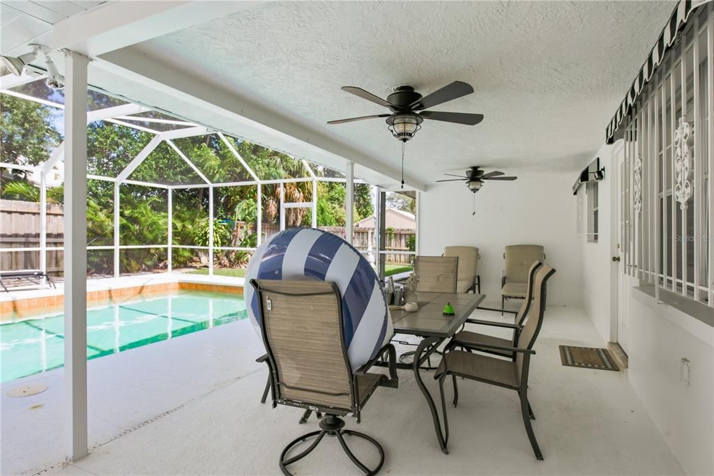 For Sale: $525,000 (3 beds, 2 baths, 1660 Square Feet)