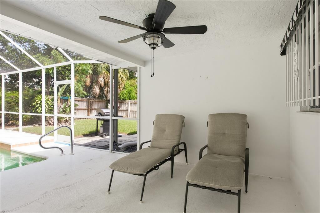 For Sale: $525,000 (3 beds, 2 baths, 1660 Square Feet)