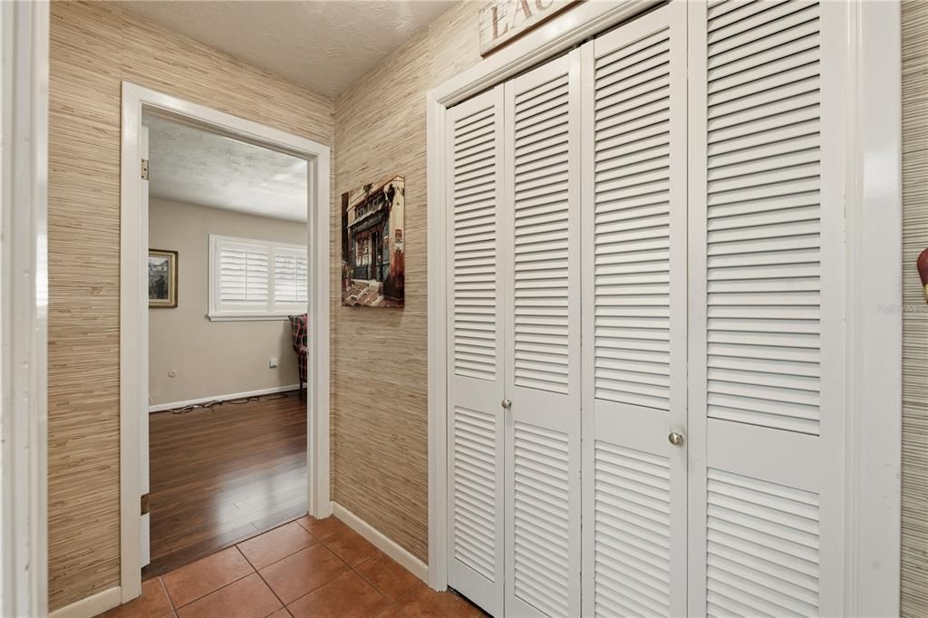 For Sale: $525,000 (3 beds, 2 baths, 1660 Square Feet)