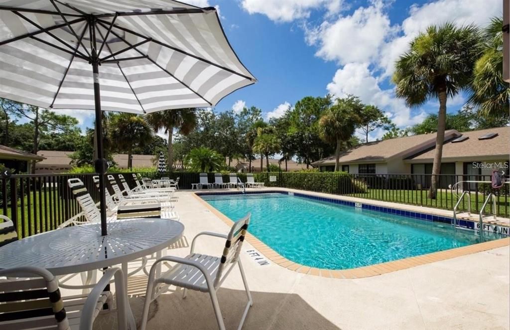 For Sale: $287,000 (2 beds, 2 baths, 1241 Square Feet)