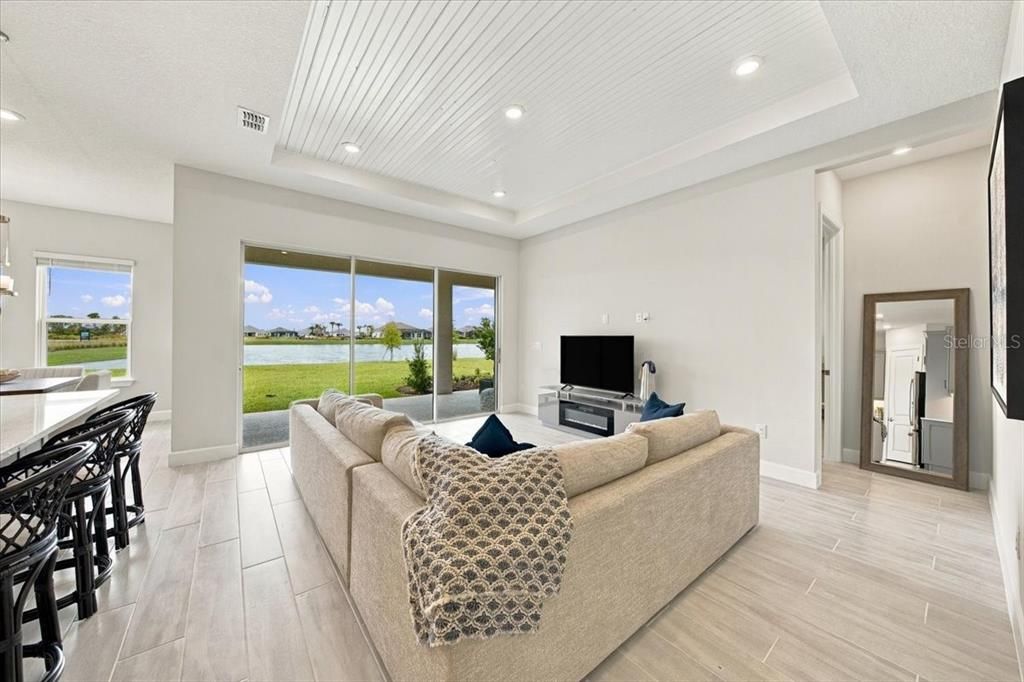 For Sale: $510,999 (2 beds, 2 baths, 1843 Square Feet)