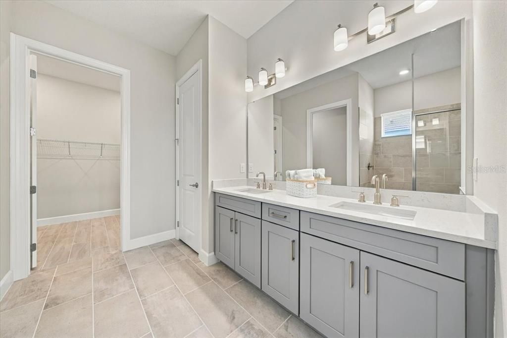 For Sale: $510,999 (2 beds, 2 baths, 1843 Square Feet)