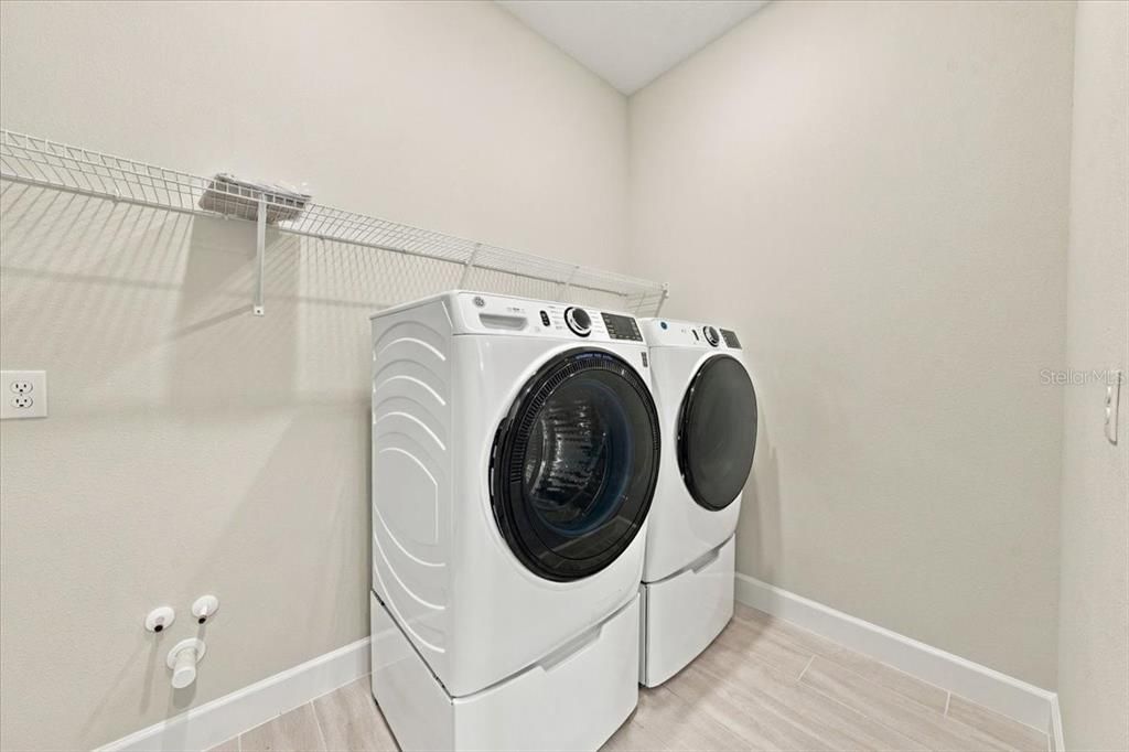 For Sale: $510,999 (2 beds, 2 baths, 1843 Square Feet)