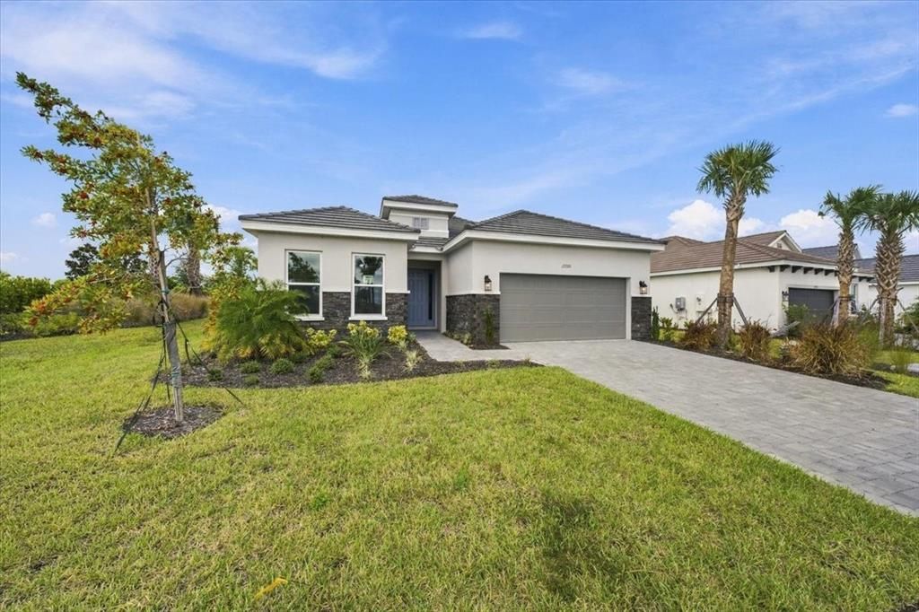 For Sale: $510,999 (2 beds, 2 baths, 1843 Square Feet)