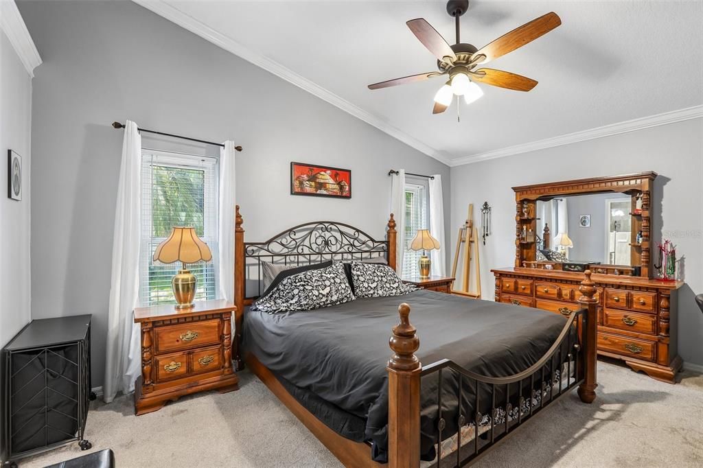 For Sale: $375,000 (3 beds, 2 baths, 2000 Square Feet)
