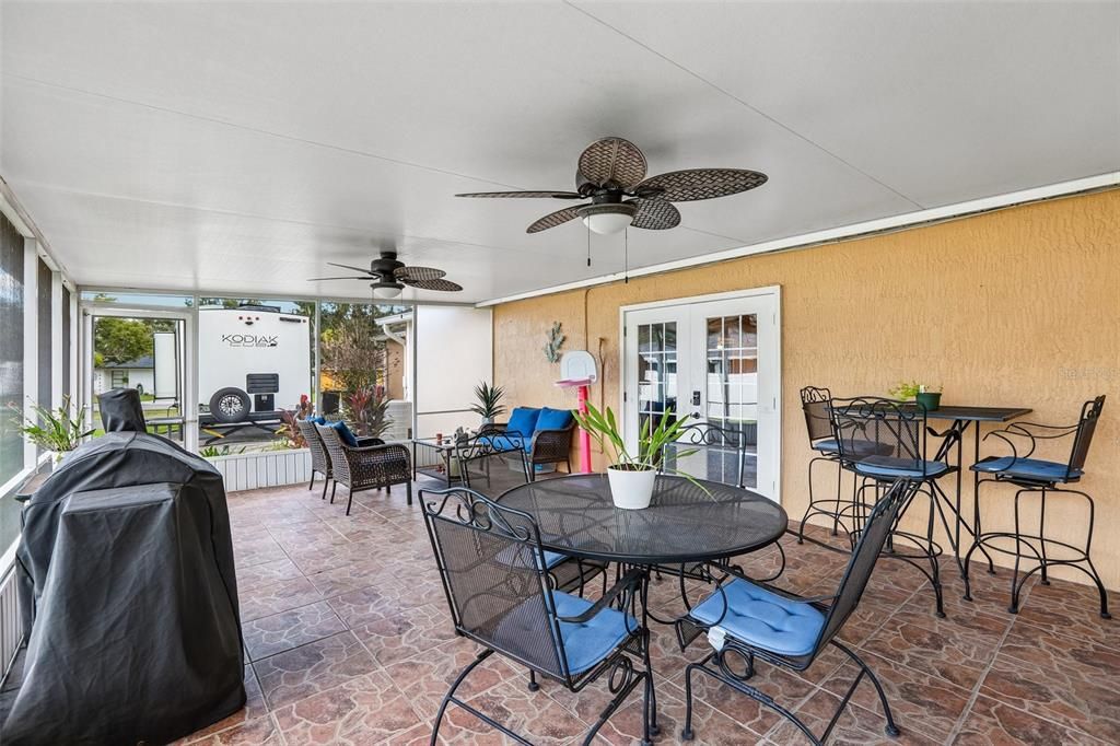 For Sale: $375,000 (3 beds, 2 baths, 2000 Square Feet)