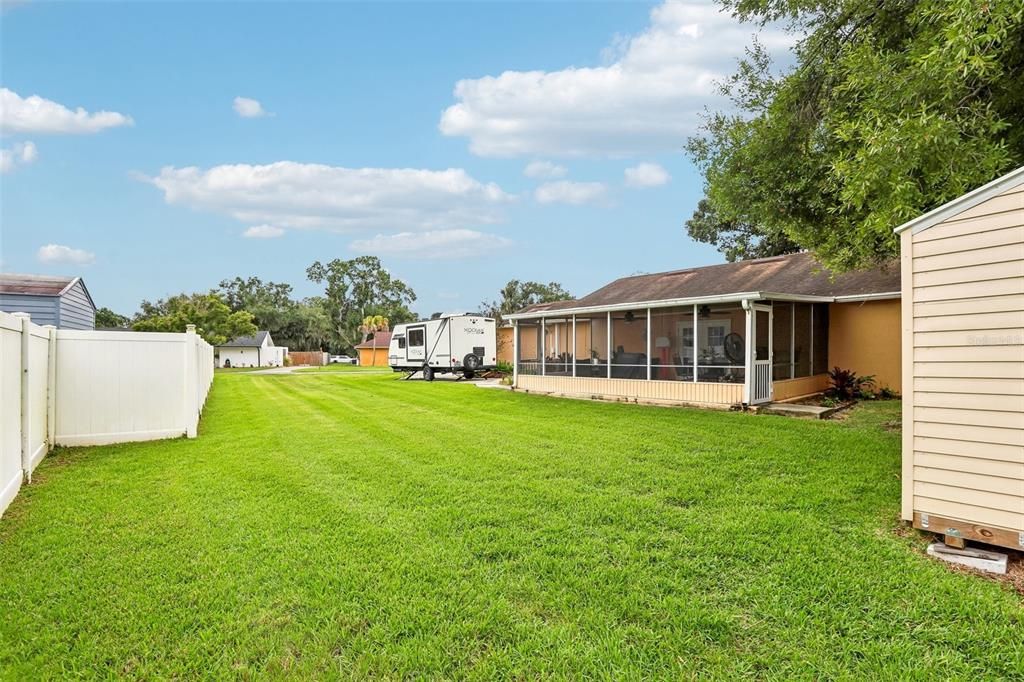 For Sale: $375,000 (3 beds, 2 baths, 2000 Square Feet)