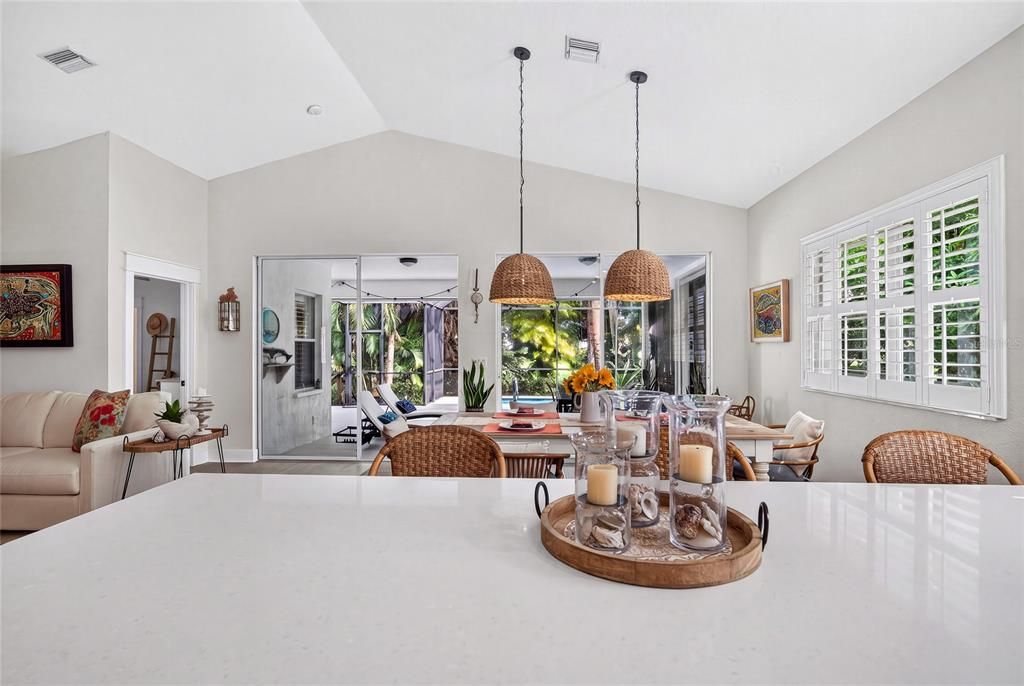 Activo con contrato: $610,000 (3 camas, 2 baños, 2030 Pies cuadrados)