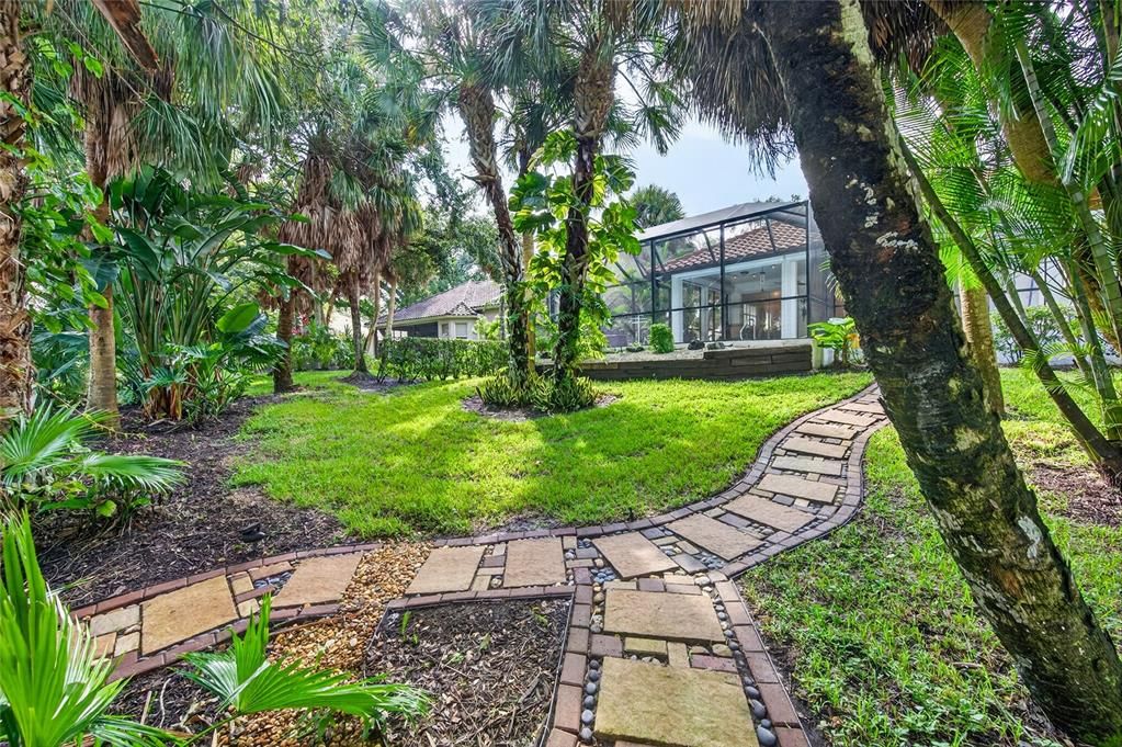 Activo con contrato: $610,000 (3 camas, 2 baños, 2030 Pies cuadrados)