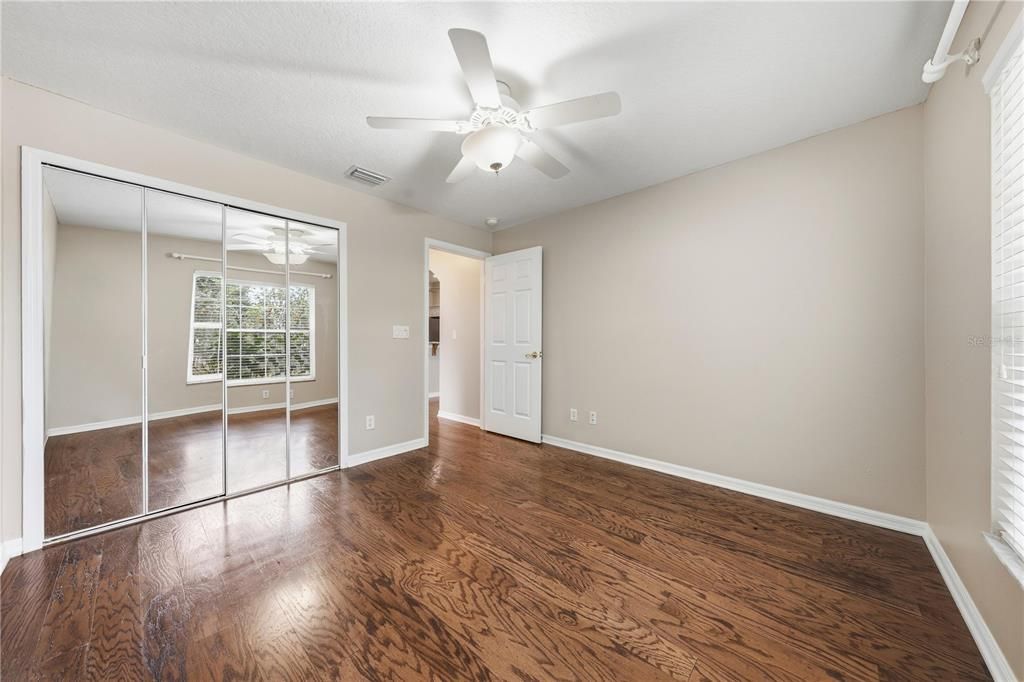 For Sale: $349,900 (3 beds, 2 baths, 2386 Square Feet)