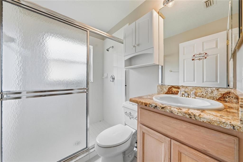 For Sale: $349,900 (3 beds, 2 baths, 2386 Square Feet)