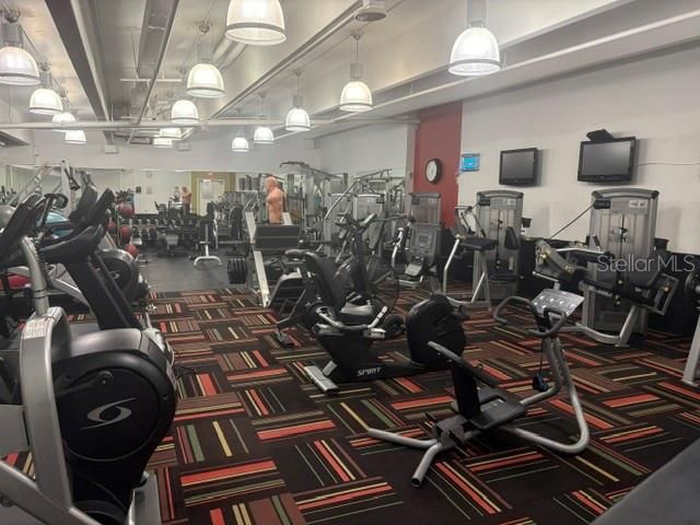 For Sale: $259,900 (1 beds, 1 baths, 997 Square Feet)
