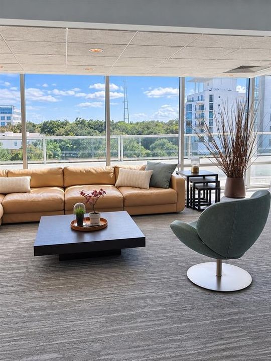 For Sale: $259,900 (1 beds, 1 baths, 997 Square Feet)