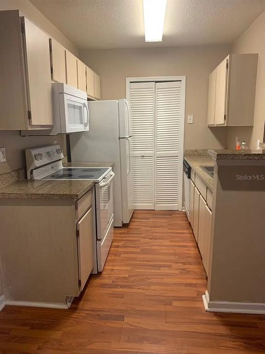 En Venta: $150,000 (2 camas, 2 baños, 996 Pies cuadrados)
