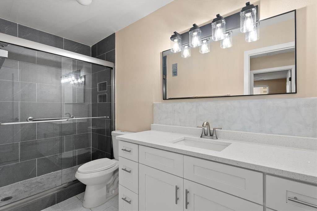 For Sale: $177,900 (1 beds, 1 baths, 1060 Square Feet)