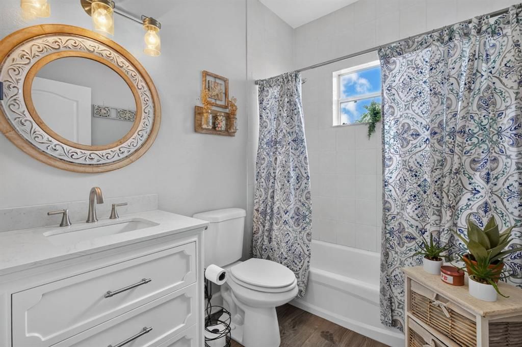 En Venta: $369,900 (3 camas, 2 baños, 1774 Pies cuadrados)