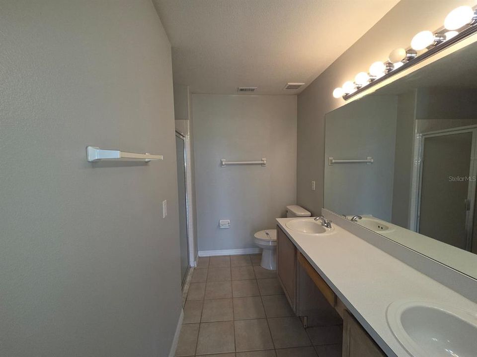 En Venta: $210,000 (3 camas, 2 baños, 1136 Pies cuadrados)