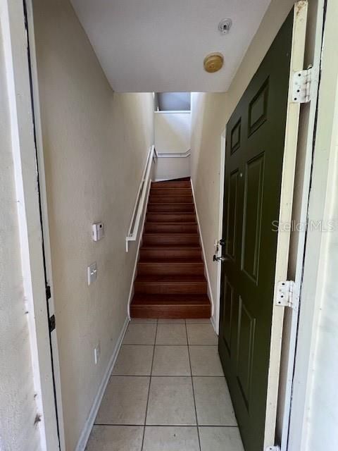 For Rent: $2,300 (3 beds, 2 baths, 1797 Square Feet)