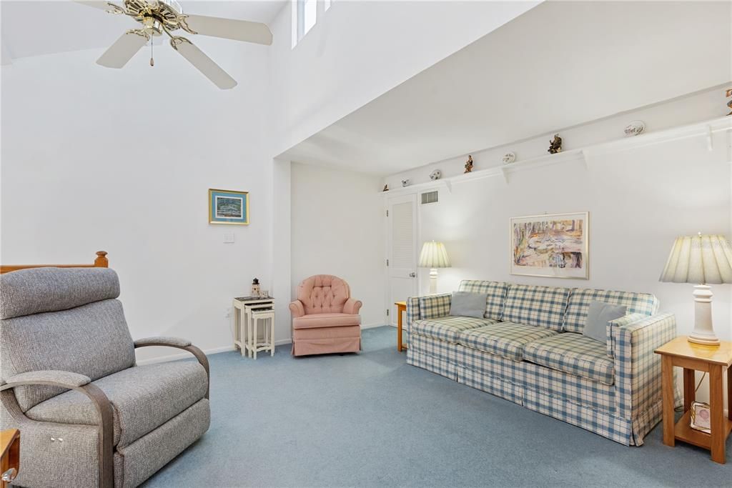 For Sale: $749,000 (2 beds, 2 baths, 1456 Square Feet)