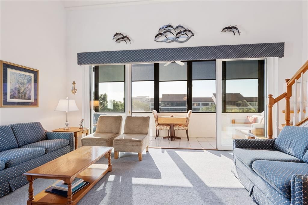 For Sale: $749,000 (2 beds, 2 baths, 1456 Square Feet)