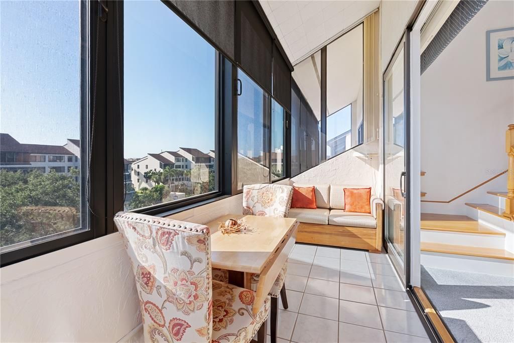 For Sale: $749,000 (2 beds, 2 baths, 1456 Square Feet)