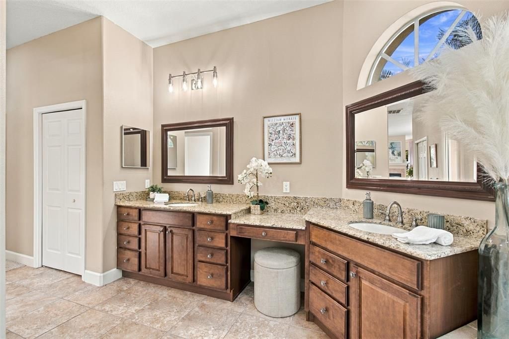 For Sale: $735,000 (4 beds, 3 baths, 3378 Square Feet)