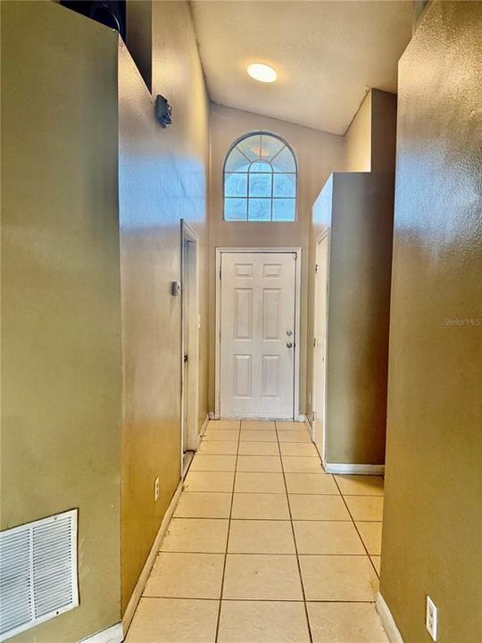 For Sale: $375,000 (4 beds, 3 baths, 1323 Square Feet)