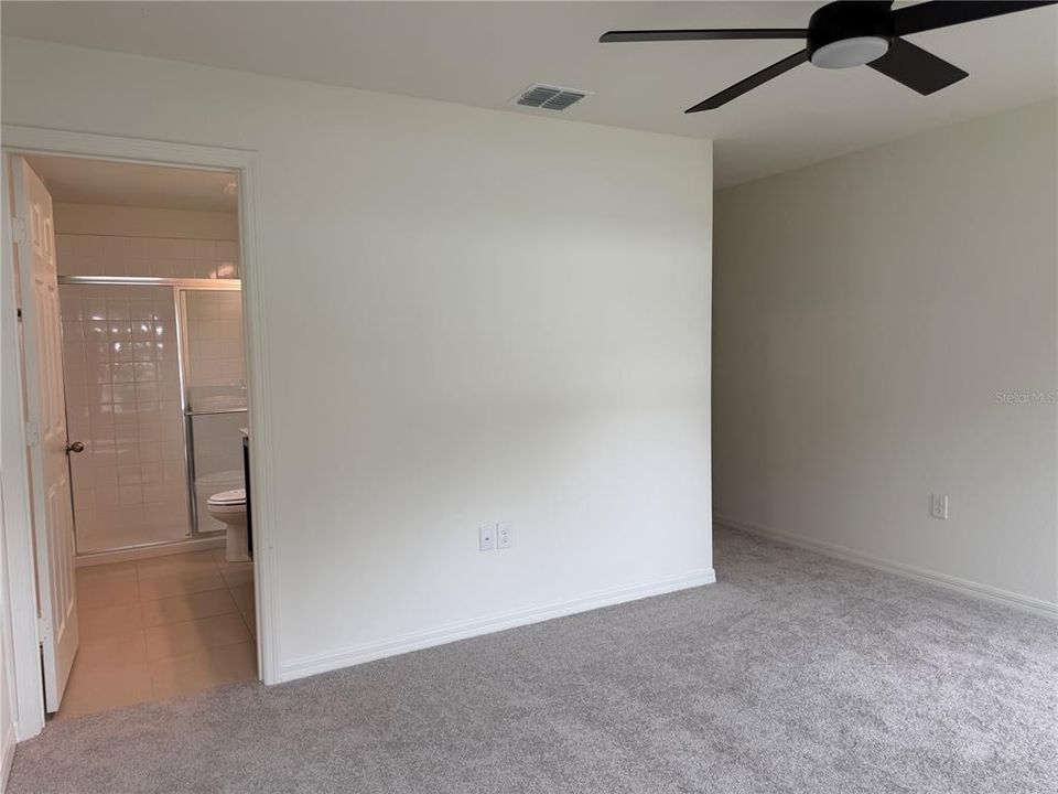 В аренду: $1,990 (3 спален, 2 ванн, 1346 Квадратных фут)