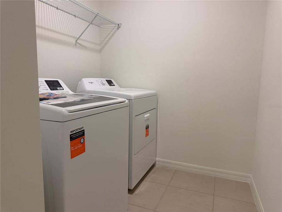 В аренду: $1,990 (3 спален, 2 ванн, 1346 Квадратных фут)