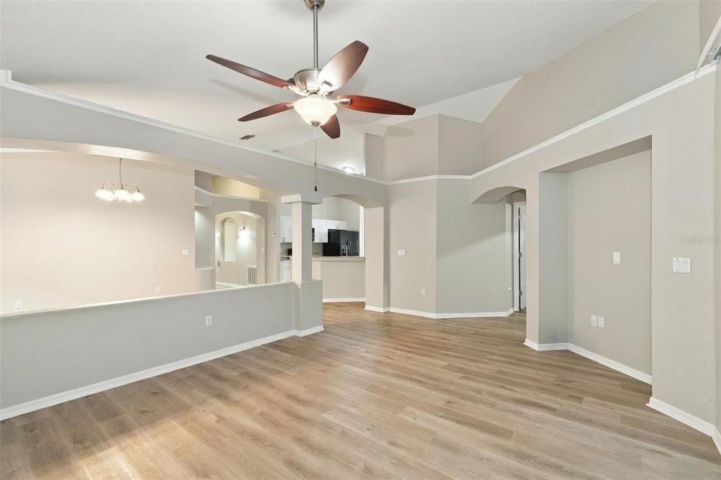 En Venta: $379,900 (3 camas, 2 baños, 1769 Pies cuadrados)