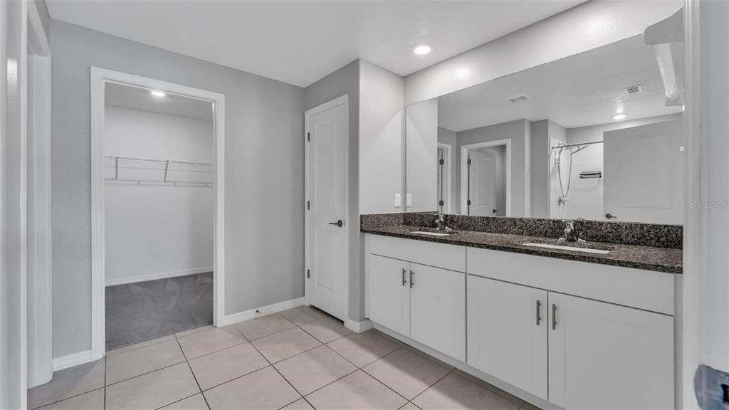 For Sale: $315,000 (4 beds, 2 baths, 1936 Square Feet)