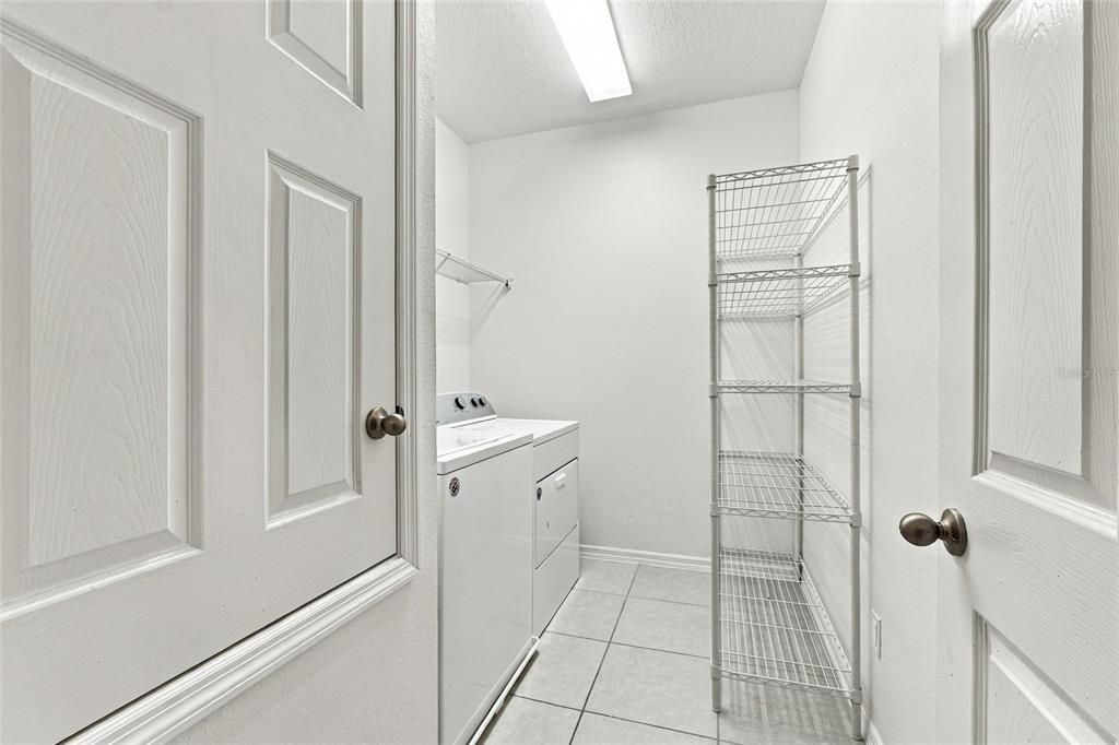 В аренду: $2,300 (3 спален, 2 ванн, 1650 Квадратных фут)