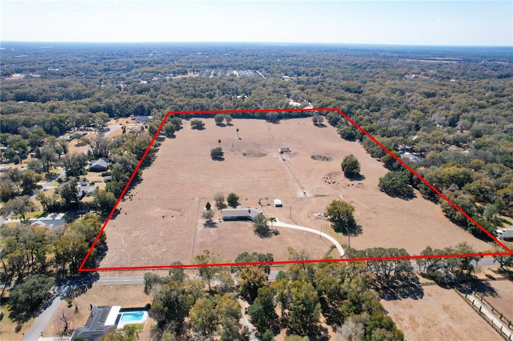 待售: $2,000,000 (27.20 acres)