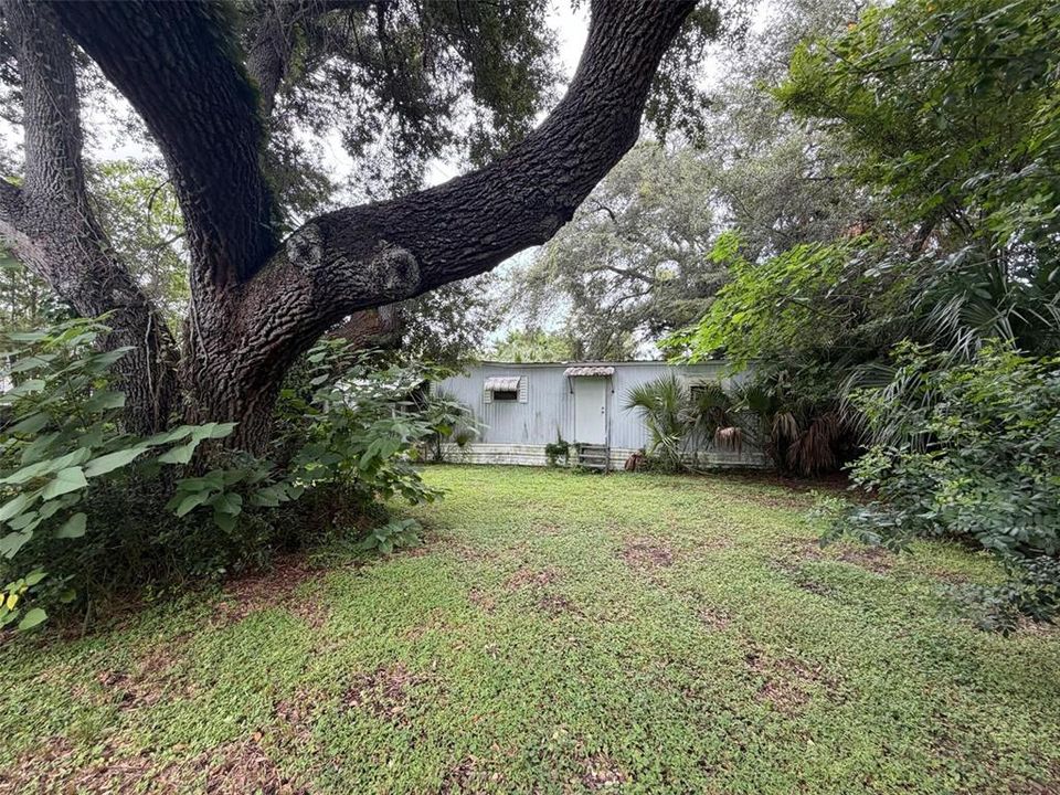 For Sale: $75,000 (2 beds, 1 baths, 672 Square Feet)