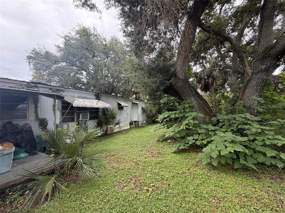 For Sale: $75,000 (2 beds, 1 baths, 672 Square Feet)