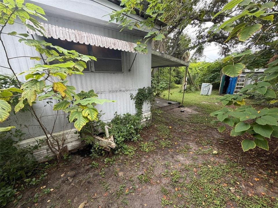 For Sale: $75,000 (2 beds, 1 baths, 672 Square Feet)