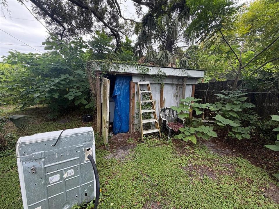 For Sale: $75,000 (2 beds, 1 baths, 672 Square Feet)