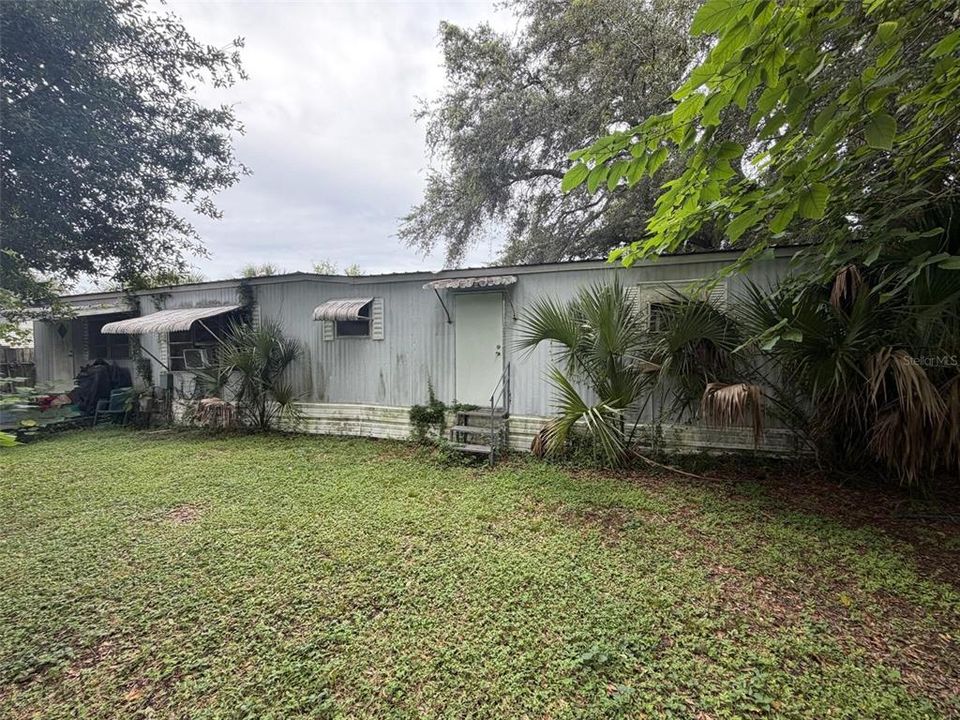 For Sale: $75,000 (2 beds, 1 baths, 672 Square Feet)