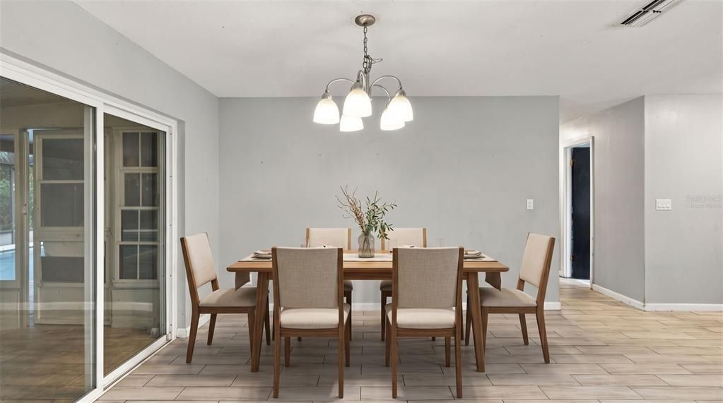 En Venta: $269,900 (3 camas, 2 baños, 1376 Pies cuadrados)