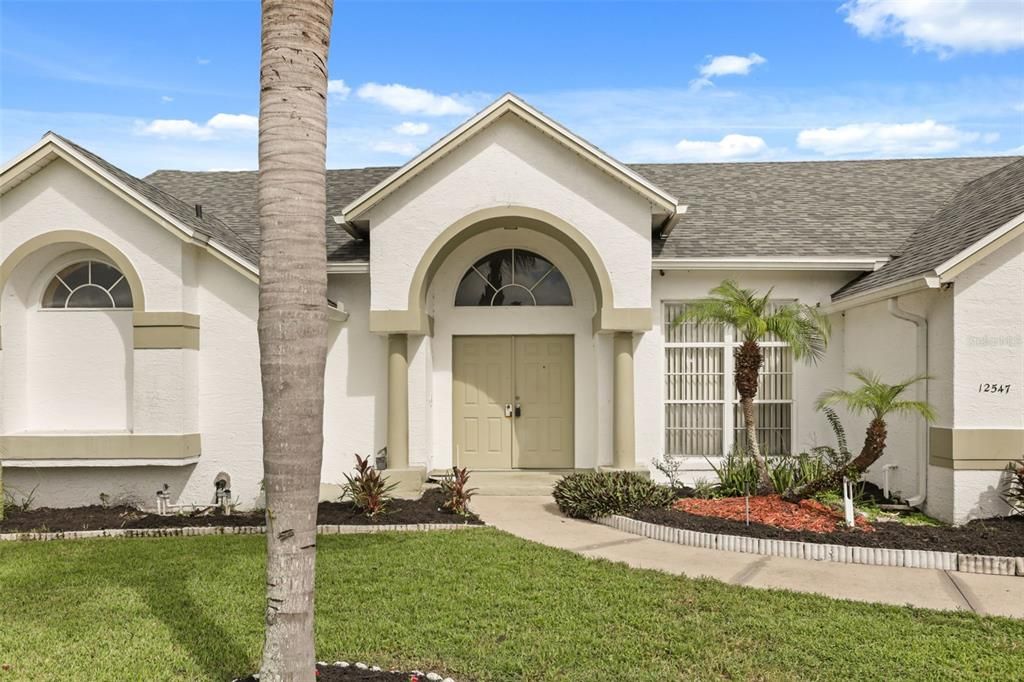 For Sale: $415,000 (4 beds, 2 baths, 2460 Square Feet)