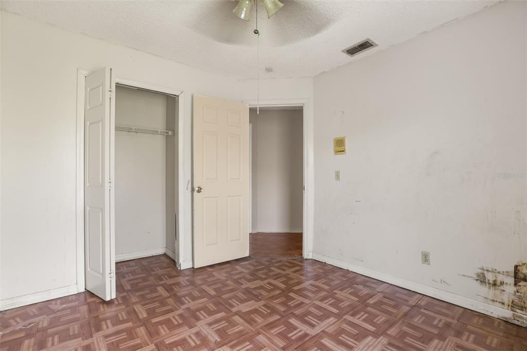 For Sale: $415,000 (4 beds, 2 baths, 2460 Square Feet)