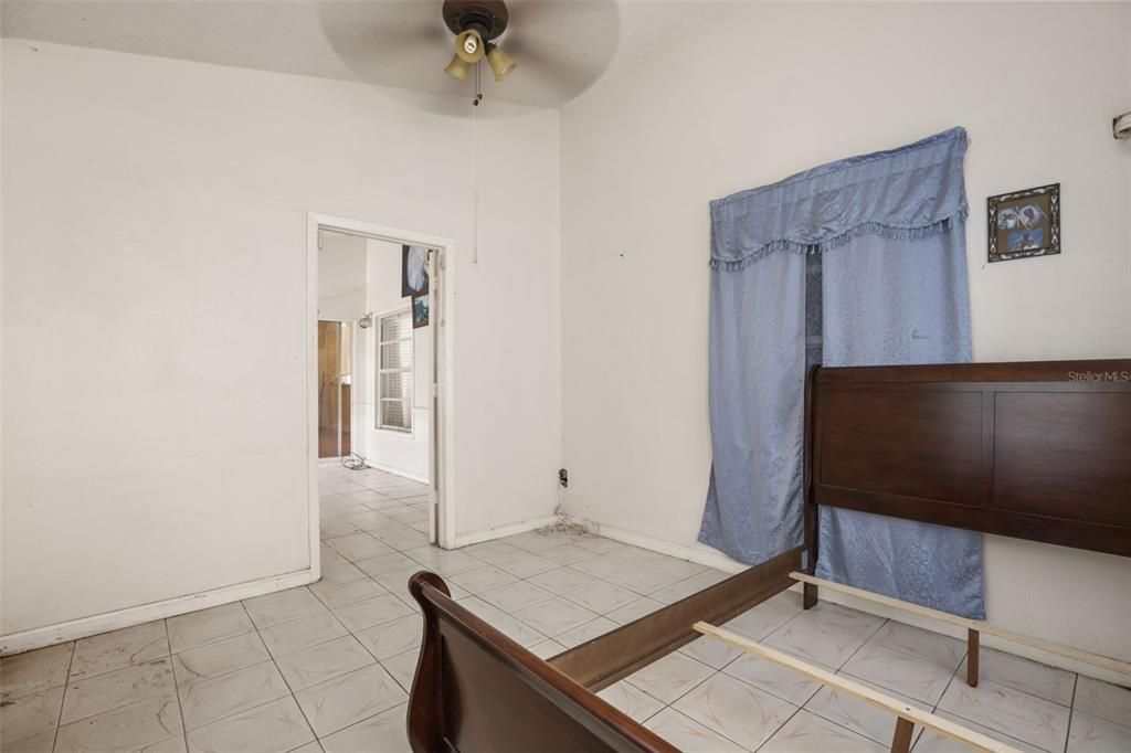 For Sale: $415,000 (4 beds, 2 baths, 2460 Square Feet)