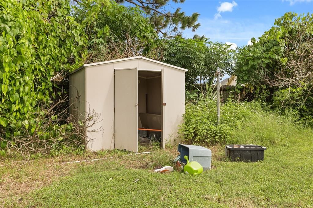 For Sale: $415,000 (4 beds, 2 baths, 2460 Square Feet)