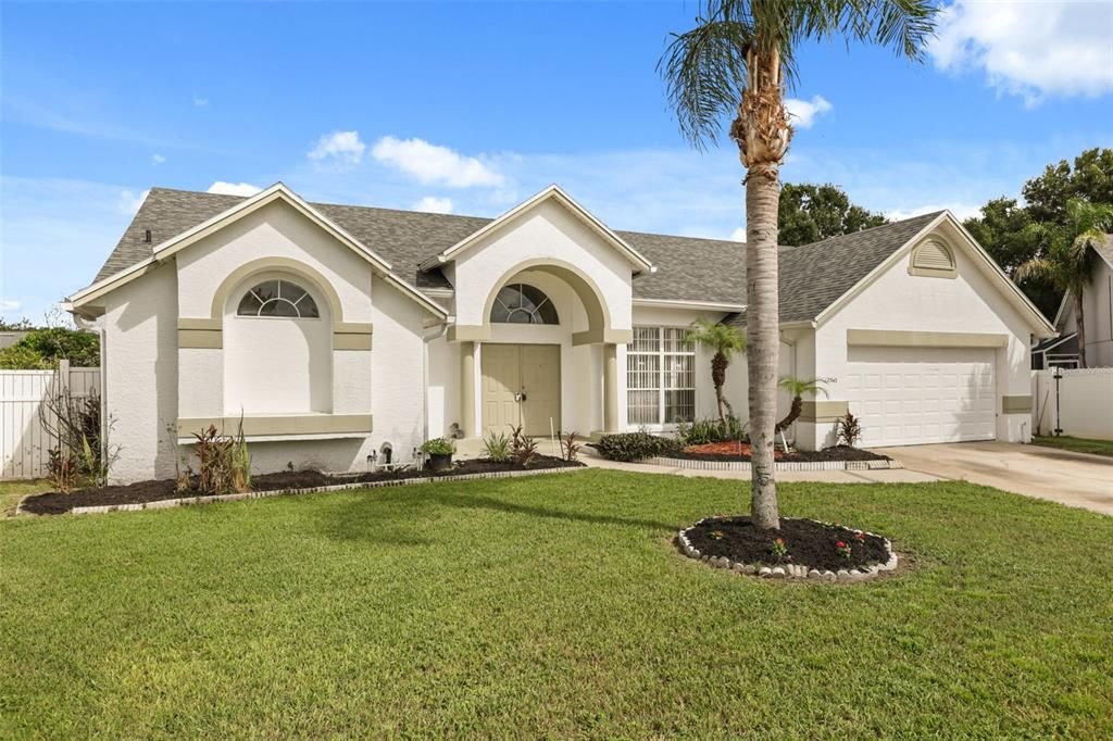 For Sale: $415,000 (4 beds, 2 baths, 2460 Square Feet)