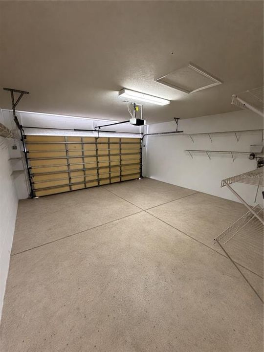 En Renta: $2,200 (3 camas, 2 baños, 2076 Pies cuadrados)