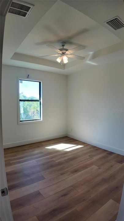 For Sale: $359,000 (3 beds, 2 baths, 1533 Square Feet)