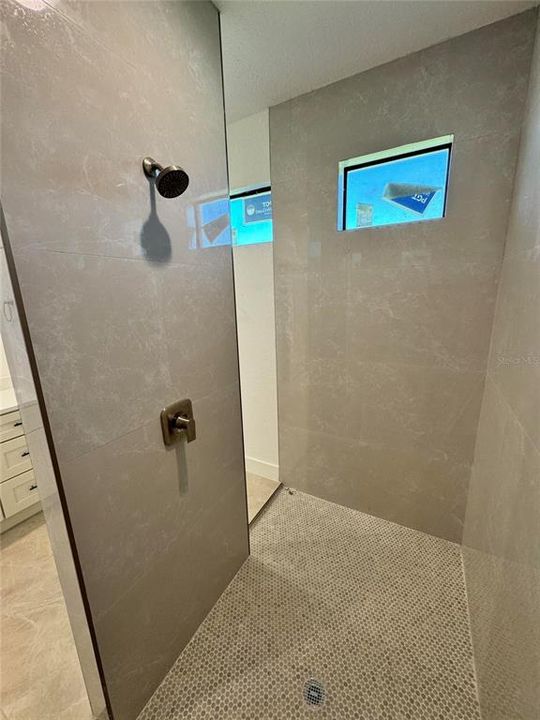 For Sale: $359,000 (3 beds, 2 baths, 1533 Square Feet)